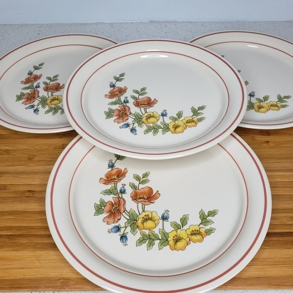 Set 4 Cornerstone by Corning Royal Garden Floral Pattern Lunch Plates Stoneware